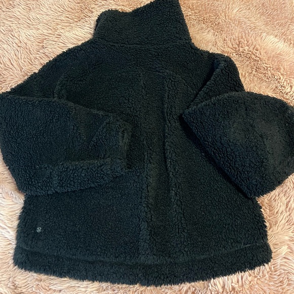Lululemon Cinchable Fleece Black size 4 $168 MSRP - Picture 9 of 11